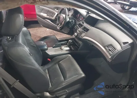 2010 Honda Accord 2.4 Ex-L z USA, uszkodzony, nr VIN 1HGCS1B83AA001446